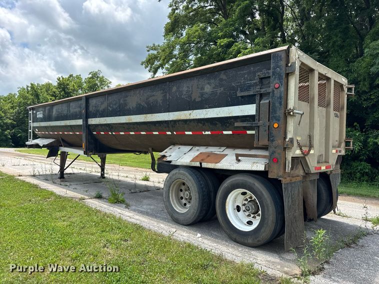 image for item EF2092 2007 Superior end dump trailer
