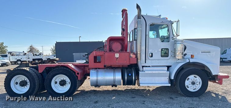 image for item EG2394 2012 Kenworth T800 winch truck