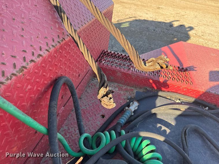 image for item EG2394 2012 Kenworth T800 winch truck