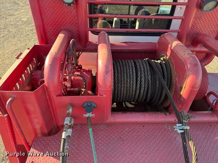image for item EG2394 2012 Kenworth T800 winch truck