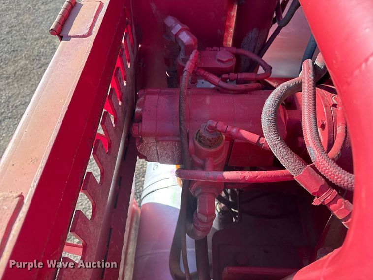 image for item EG2394 2012 Kenworth T800 winch truck