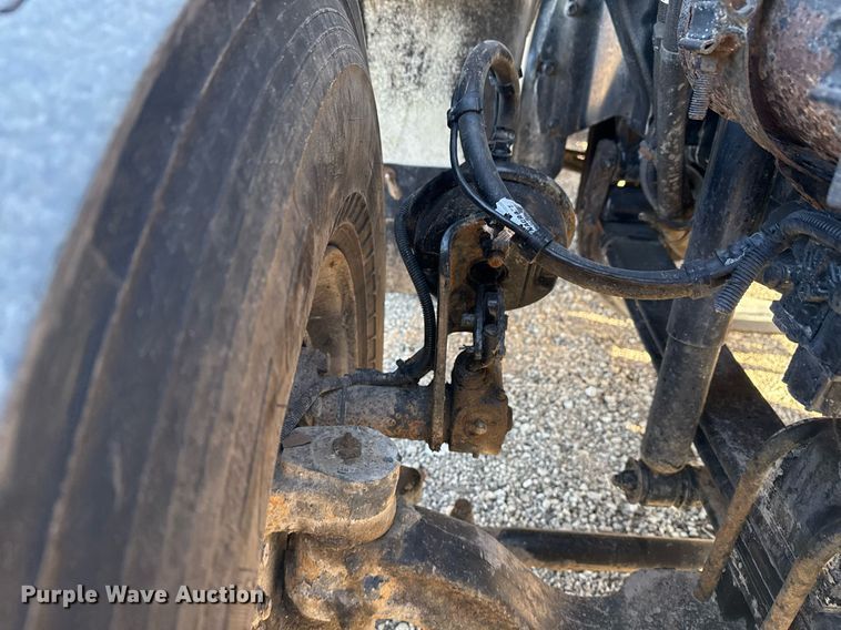 image for item EG2394 2012 Kenworth T800 winch truck