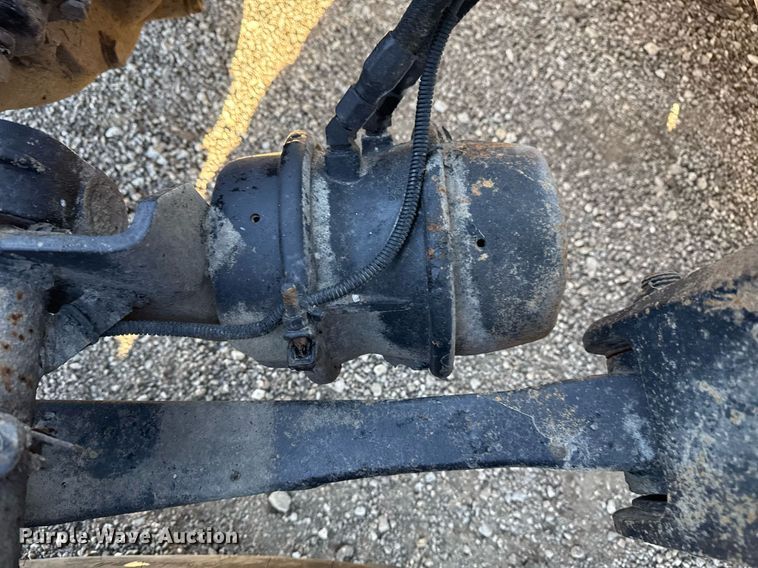 image for item EG2394 2012 Kenworth T800 winch truck