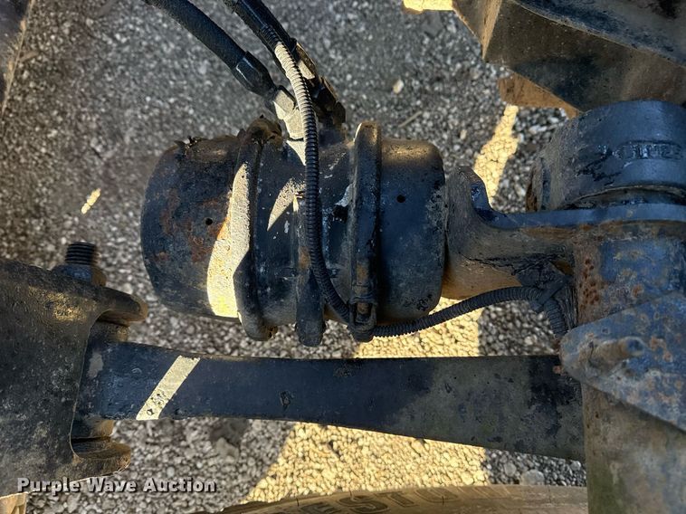 image for item EG2394 2012 Kenworth T800 winch truck