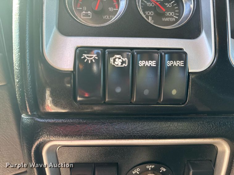 image for item EG2394 2012 Kenworth T800 winch truck