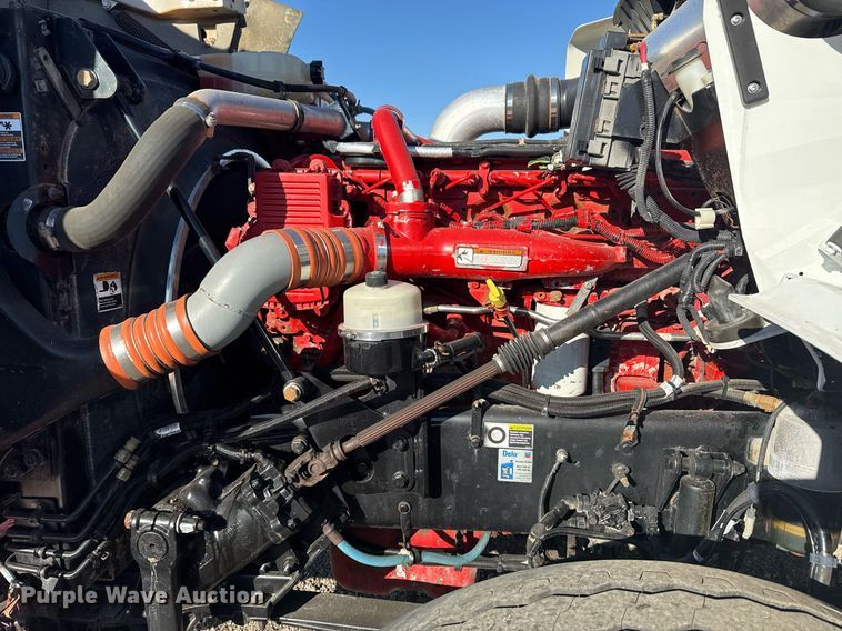 image for item EG2394 2012 Kenworth T800 winch truck