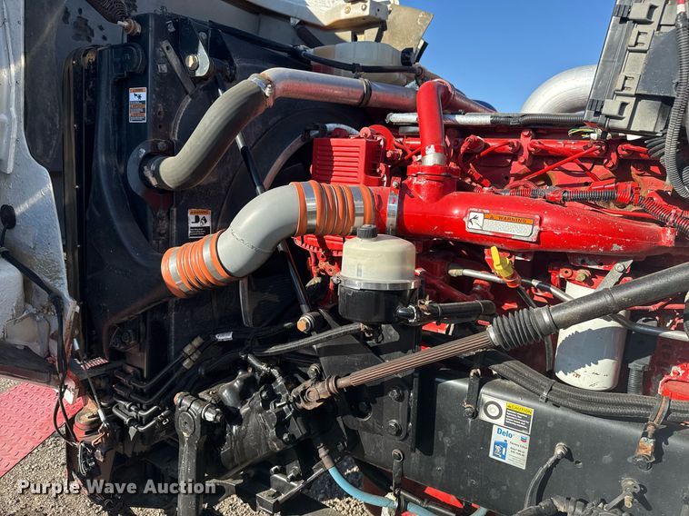 image for item EG2394 2012 Kenworth T800 winch truck