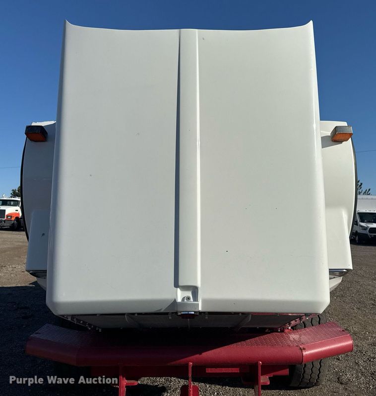 image for item EG2394 2012 Kenworth T800 winch truck