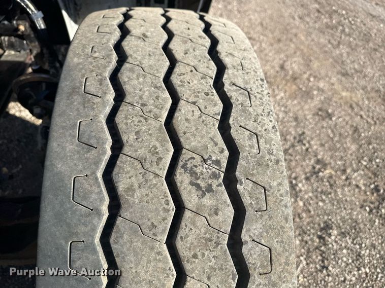 image for item EG2394 2012 Kenworth T800 winch truck