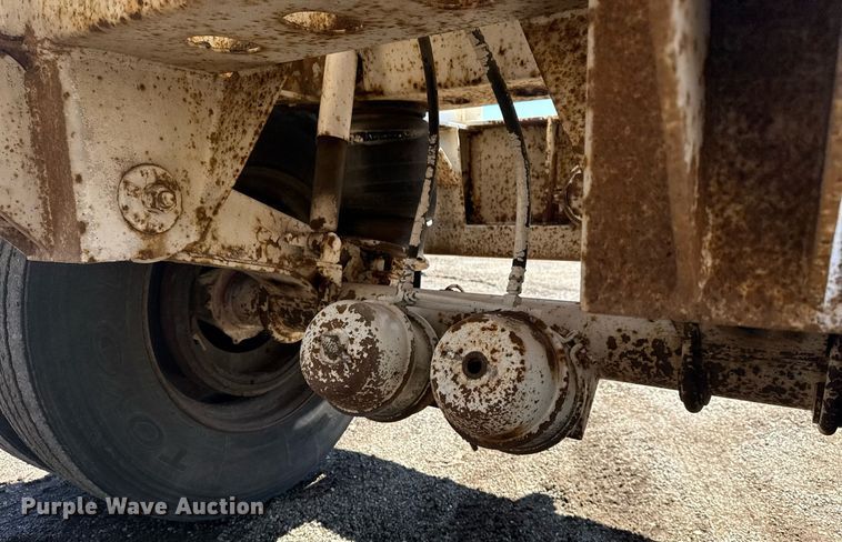 image for item EG5935 1996 Transcraft pipe trailer