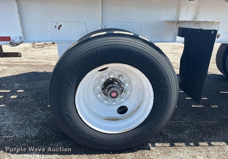 image for item EG5935 1996 Transcraft pipe trailer