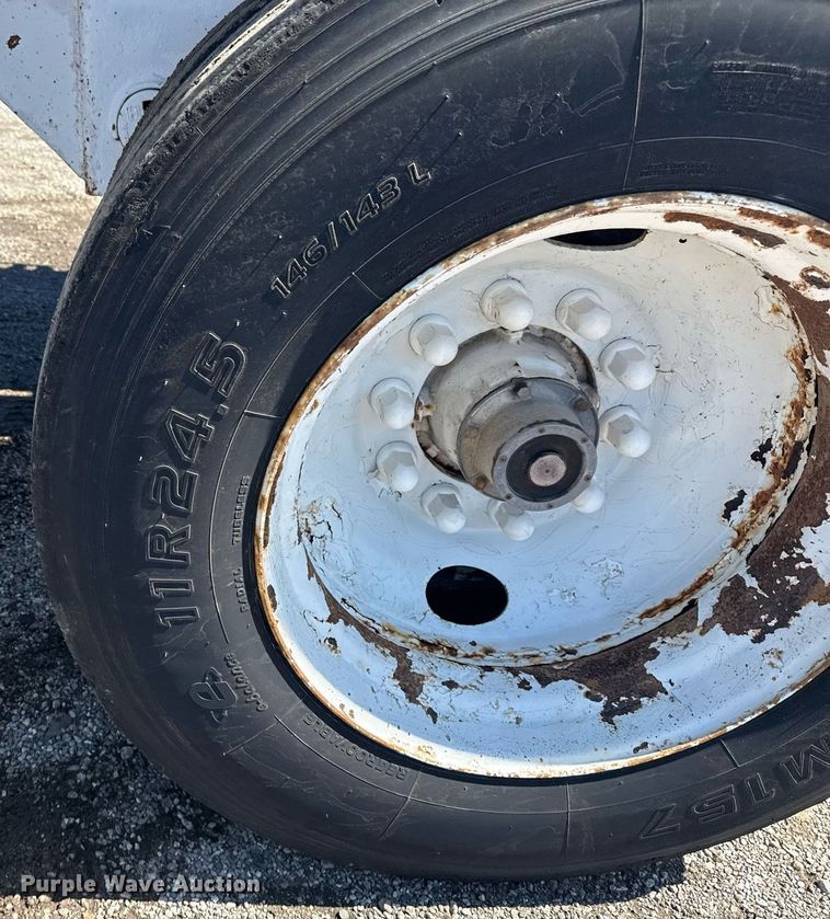 image for item EG5935 1996 Transcraft pipe trailer