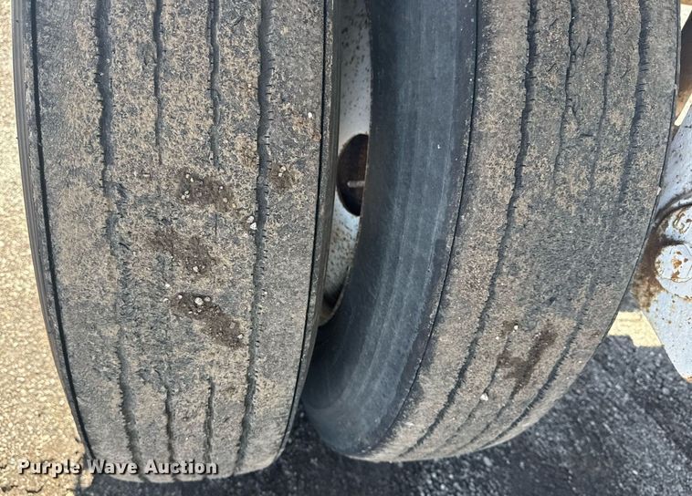 image for item EG5935 1996 Transcraft pipe trailer