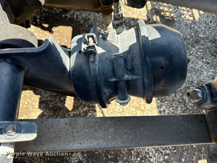 image for item EG5941 2002 Freightliner Century Class semi truck