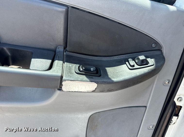 image for item EG5941 2002 Freightliner Century Class semi truck