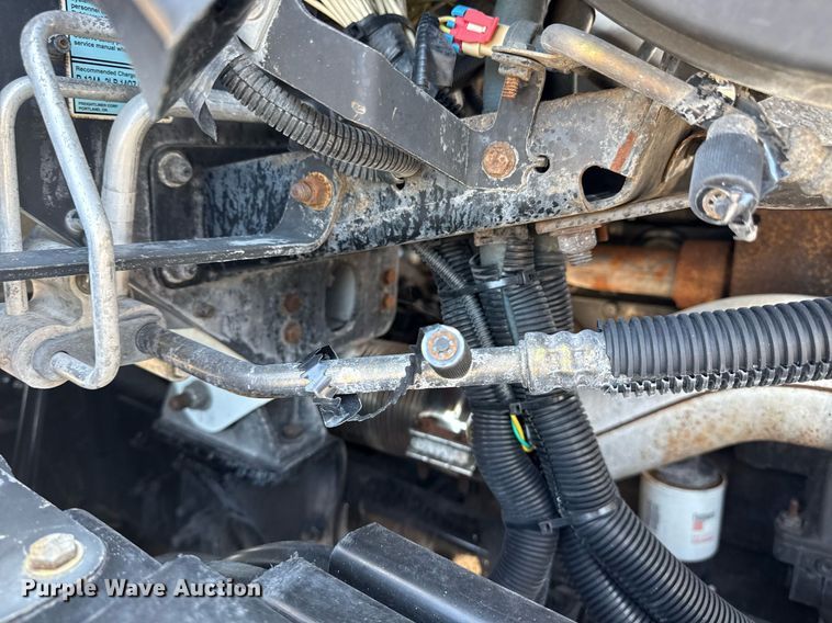 image for item EG5941 2002 Freightliner Century Class semi truck