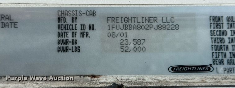 image for item EG5941 2002 Freightliner Century Class semi truck