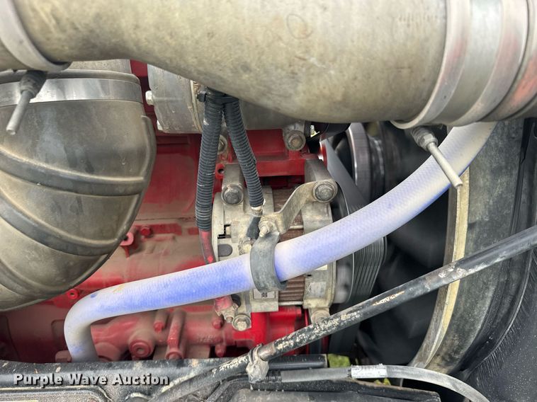 image for item EG6593 2010 Kenworth T800 semi truck