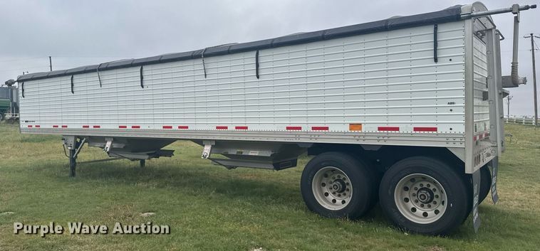 image for item EG6595 2017 Timpte grain trailer