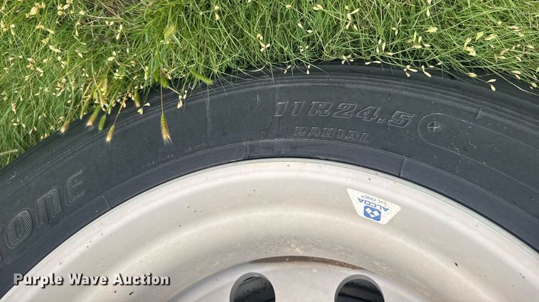 image for item EG6595 2017 Timpte grain trailer