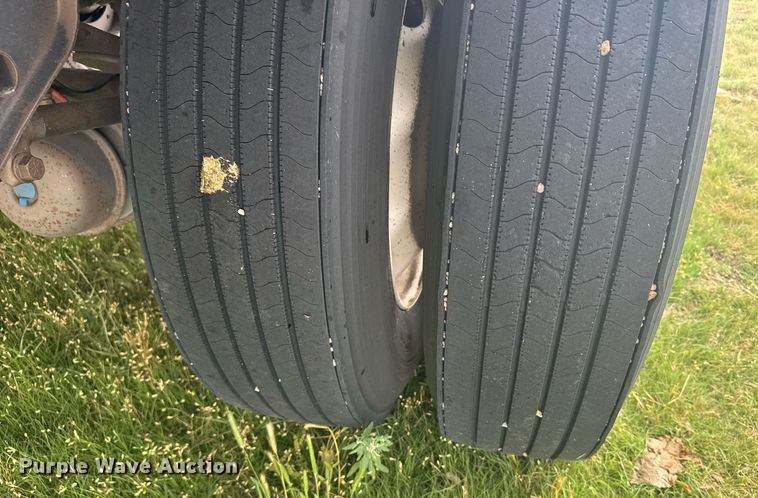 image for item EG6595 2017 Timpte grain trailer