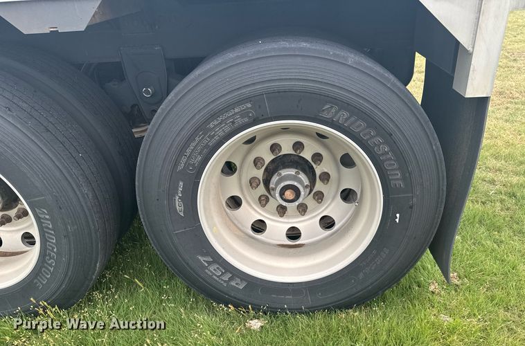 image for item EG6595 2017 Timpte grain trailer