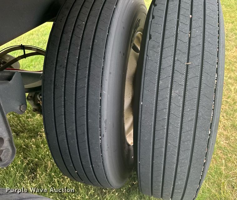 image for item EG6595 2017 Timpte grain trailer