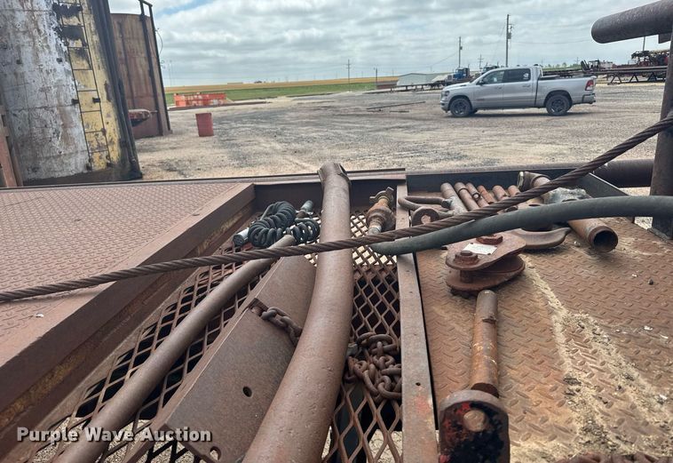 image for item EG6614 1991 International 7100 winch truck