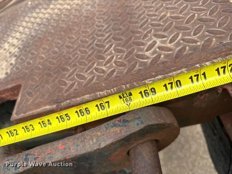 image for item EG6614 1991 International 7100 winch truck