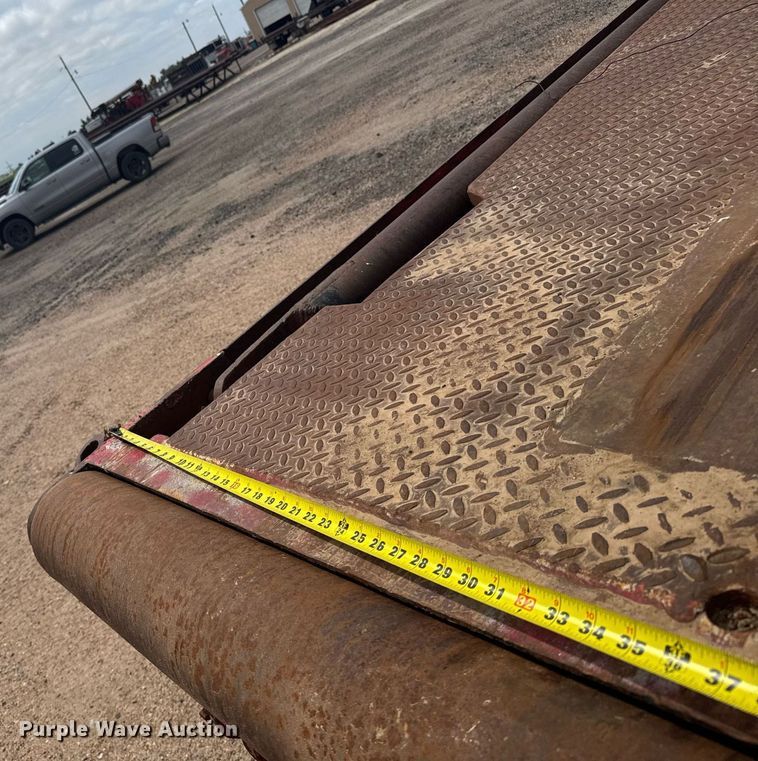 image for item EG6614 1991 International 7100 winch truck