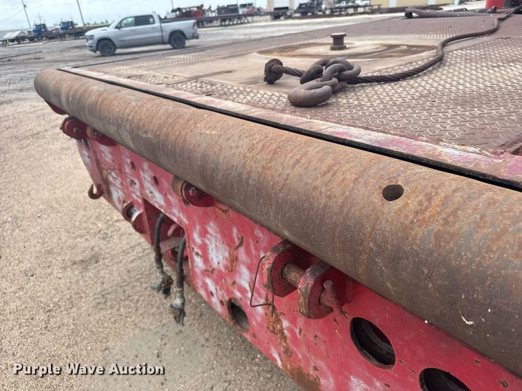 image for item EG6614 1991 International 7100 winch truck