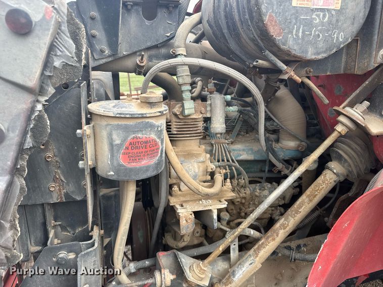 image for item EG6614 1991 International 7100 winch truck