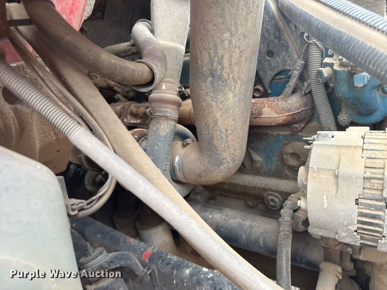 image for item EG6614 1991 International 7100 winch truck