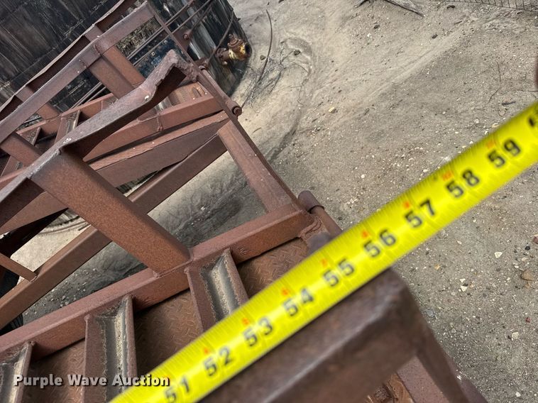 image for item EG6617 1977 Fontaine drop deck equipment trailer