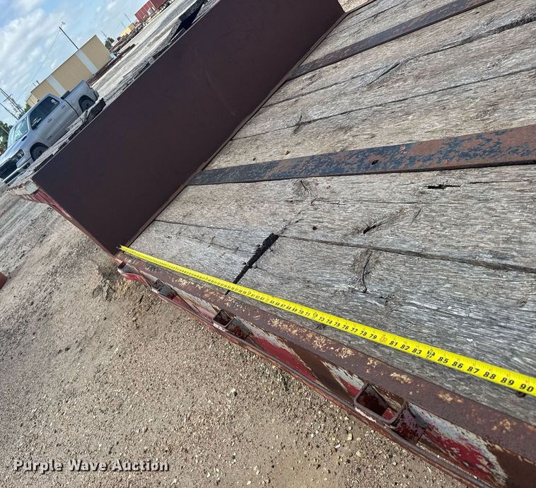 image for item EG6617 1977 Fontaine drop deck equipment trailer