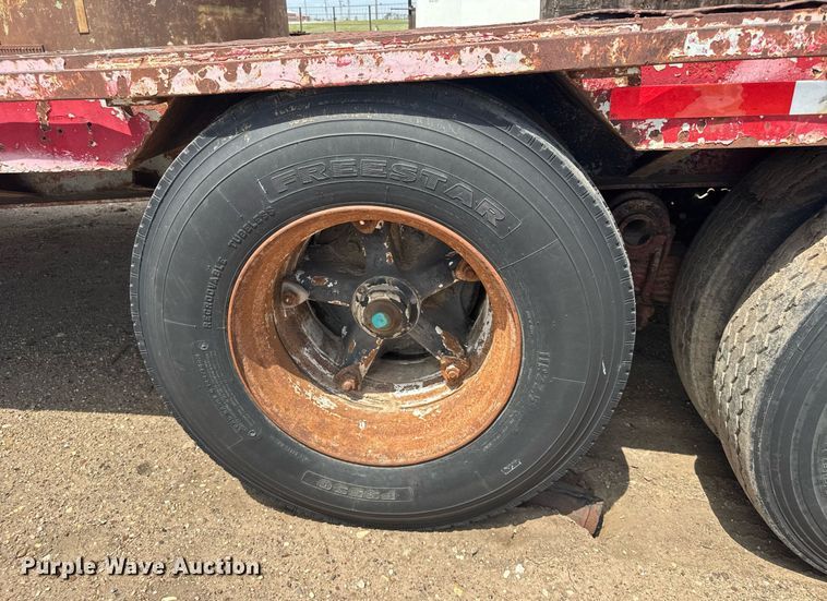 image for item EG6617 1977 Fontaine drop deck equipment trailer