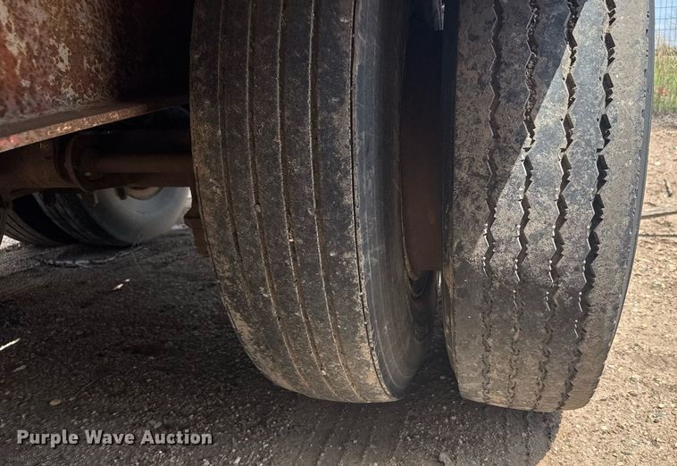 image for item EG6617 1977 Fontaine drop deck equipment trailer