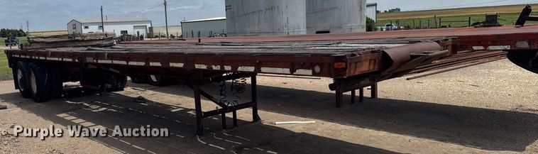 image for item EG6618 1975 Vulcan Trailer Mfg oilfield trailer