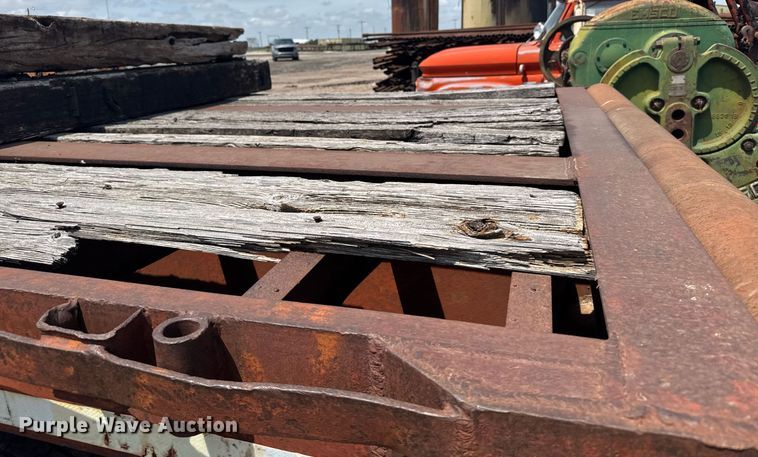 image for item EG6618 1975 Vulcan Trailer Mfg oilfield trailer