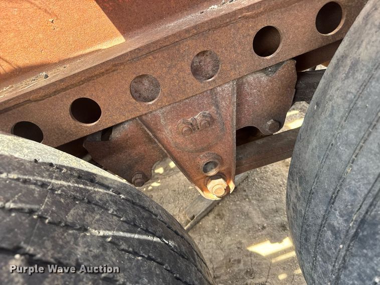 image for item EG6618 1975 Vulcan Trailer Mfg oilfield trailer