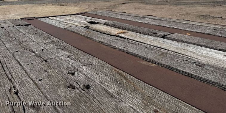 image for item EG6618 1975 Vulcan Trailer Mfg oilfield trailer