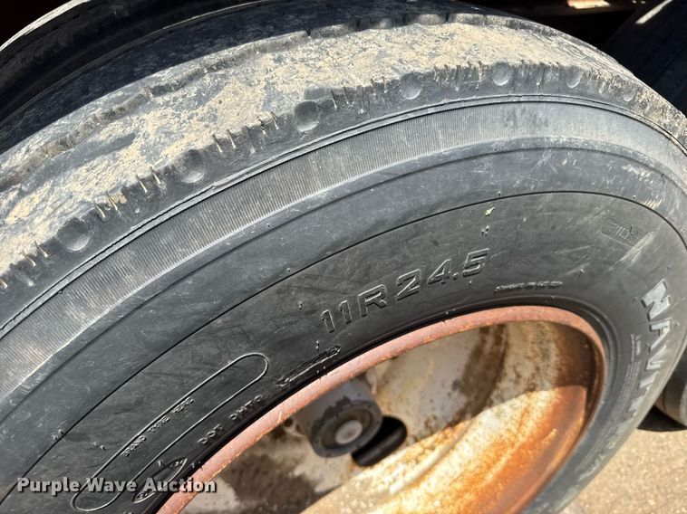 image for item EG6618 1975 Vulcan Trailer Mfg oilfield trailer