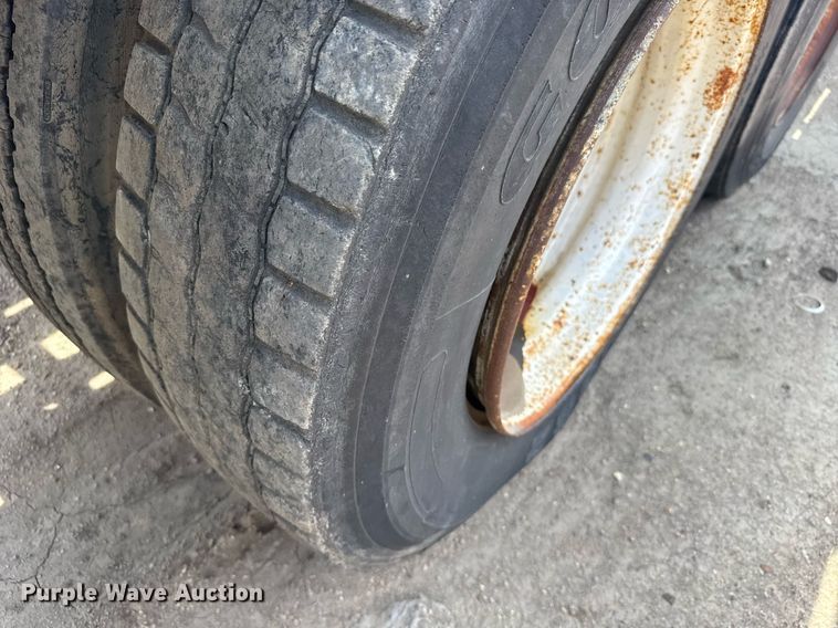 image for item EG6618 1975 Vulcan Trailer Mfg oilfield trailer