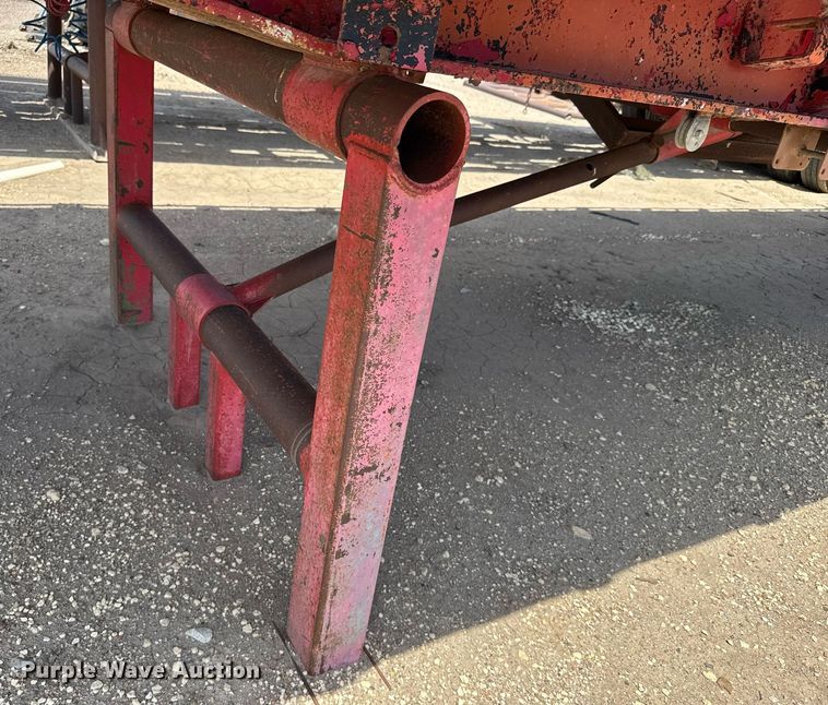 image for item EG6619 1972 Nabo oilfield trailer