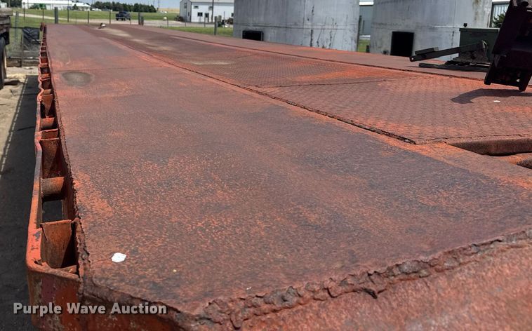 image for item EG6619 1972 Nabo oilfield trailer