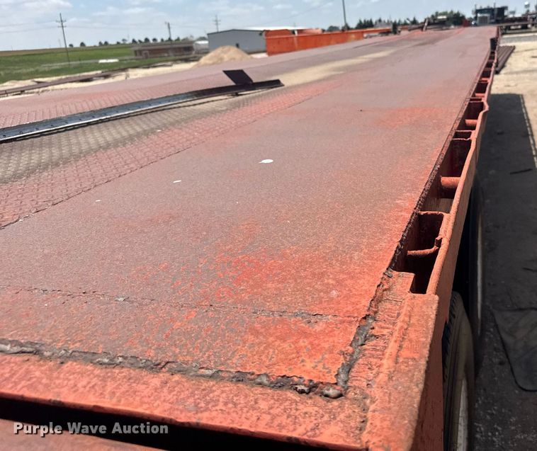 image for item EG6619 1972 Nabo oilfield trailer