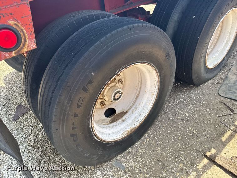 image for item EG6619 1972 Nabo oilfield trailer