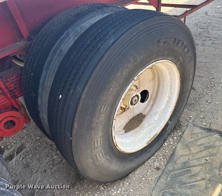 image for item EG6619 1972 Nabo oilfield trailer