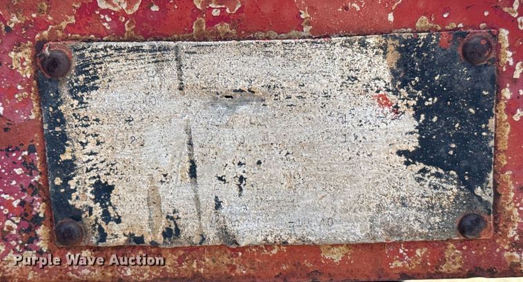 image for item EG6619 1972 Nabo oilfield trailer