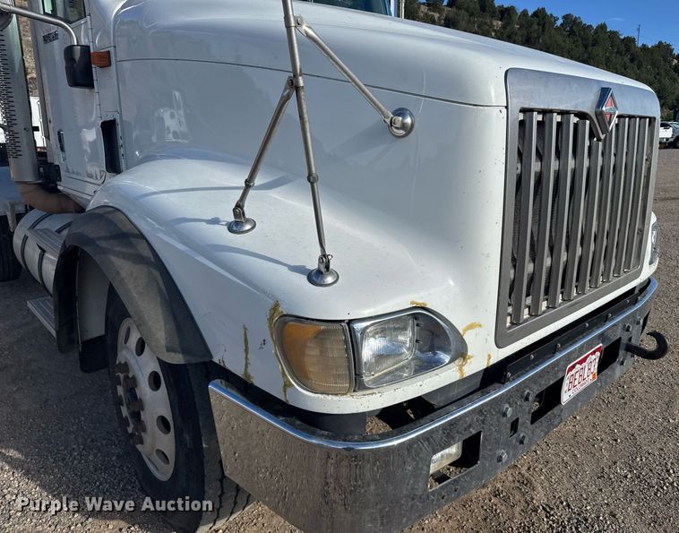 image for item EG6663 2009 International PayStar 5900i semi truck
